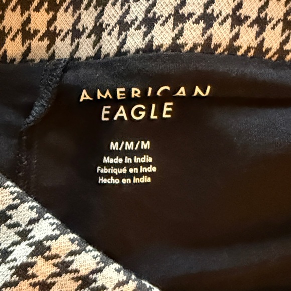 American Eagle Skirt Medium NWT Houndstooth Pleated Mini Skirt Preppy - Picture 3 of 5